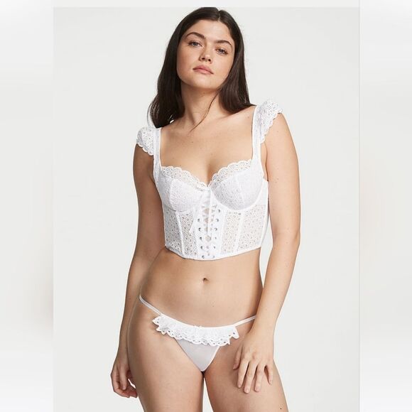 Victoria's Secret Dream Angels White Ruffle Lace Eyelet String Panty M - Picture 1 of 4